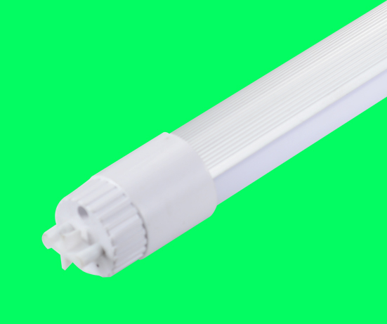 led T8全塑240度發(fā)光燈管 t8燈管
